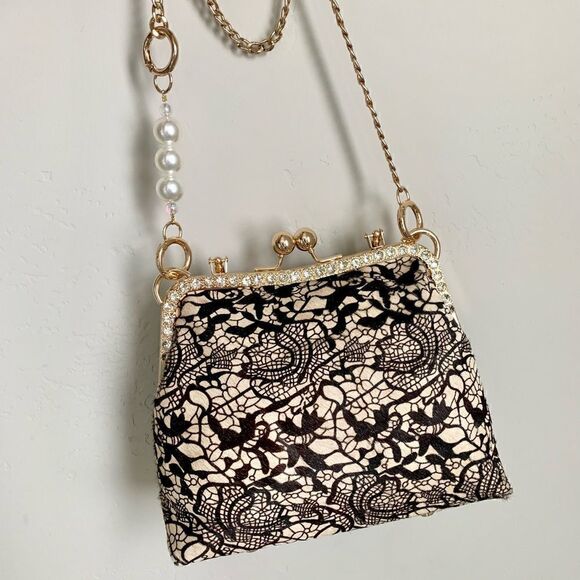 Handmade Real Hair-on-horsehide Black Lace Print Kisslock Bag & Small Purse Set - Picture 5 of 16